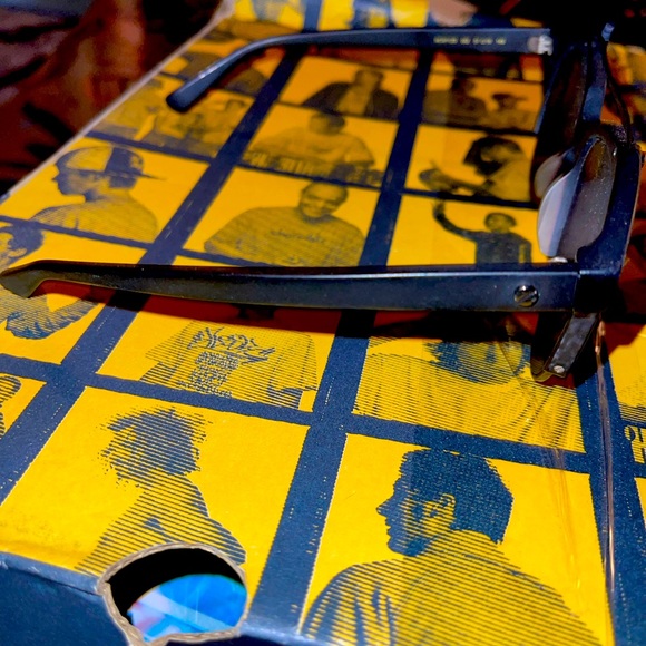 MCM Men’s Sunglasses - Picture 2 of 2